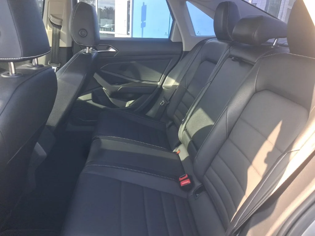 Used 2022  Volkswagen 1.5T SE image 23