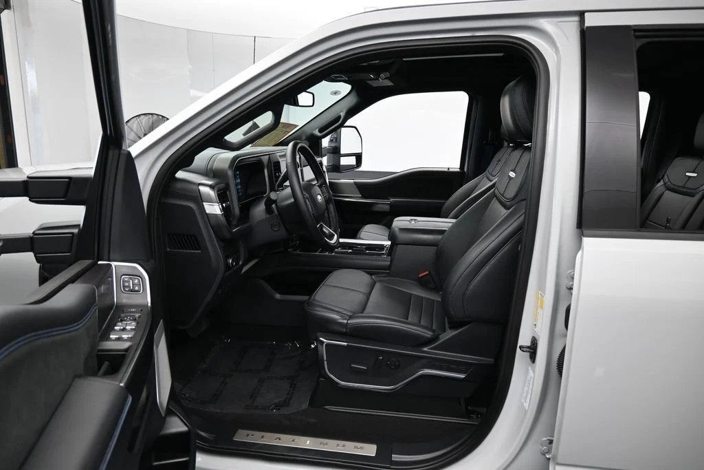 Used 2026 Gray Ford XL image 10