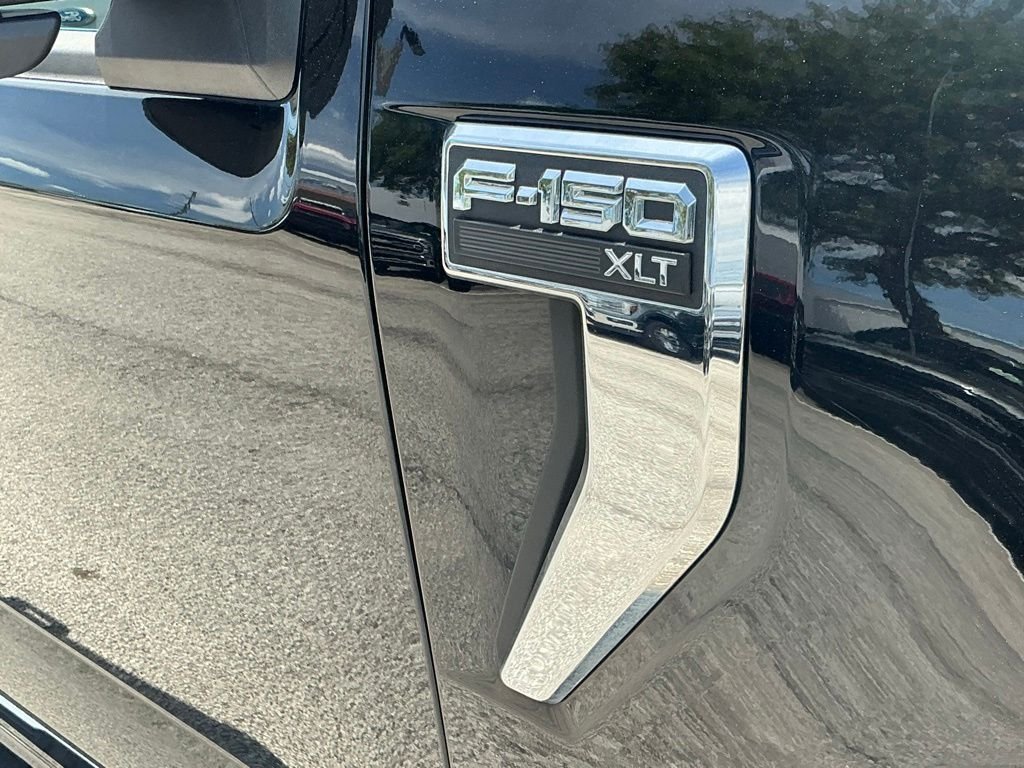 Used 2025 Black Ford XLT image 12