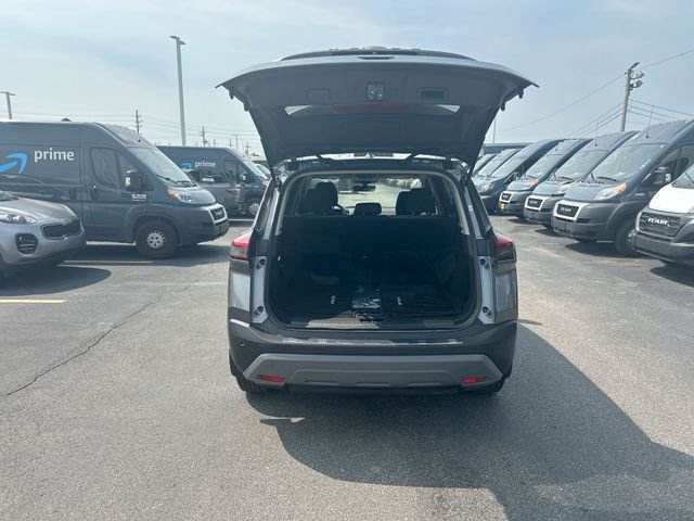 Used 2023 Gray Nissan SV image 24