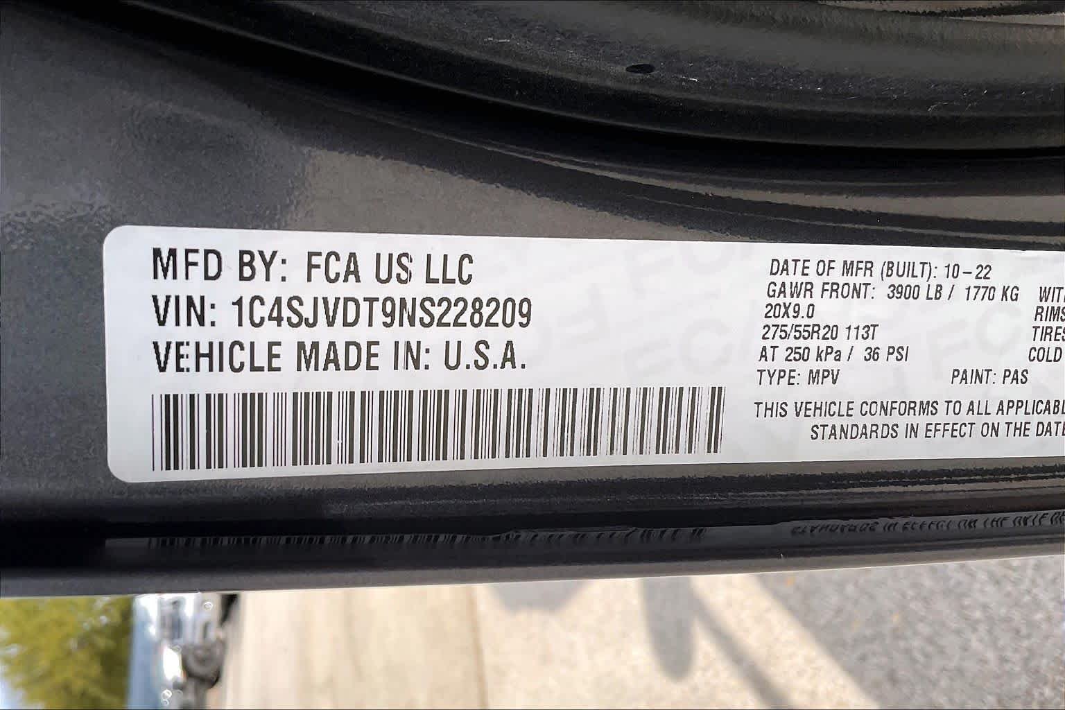 Used 2022 Baltic Gray Metallic Clearcoat Jeep Series III image 34