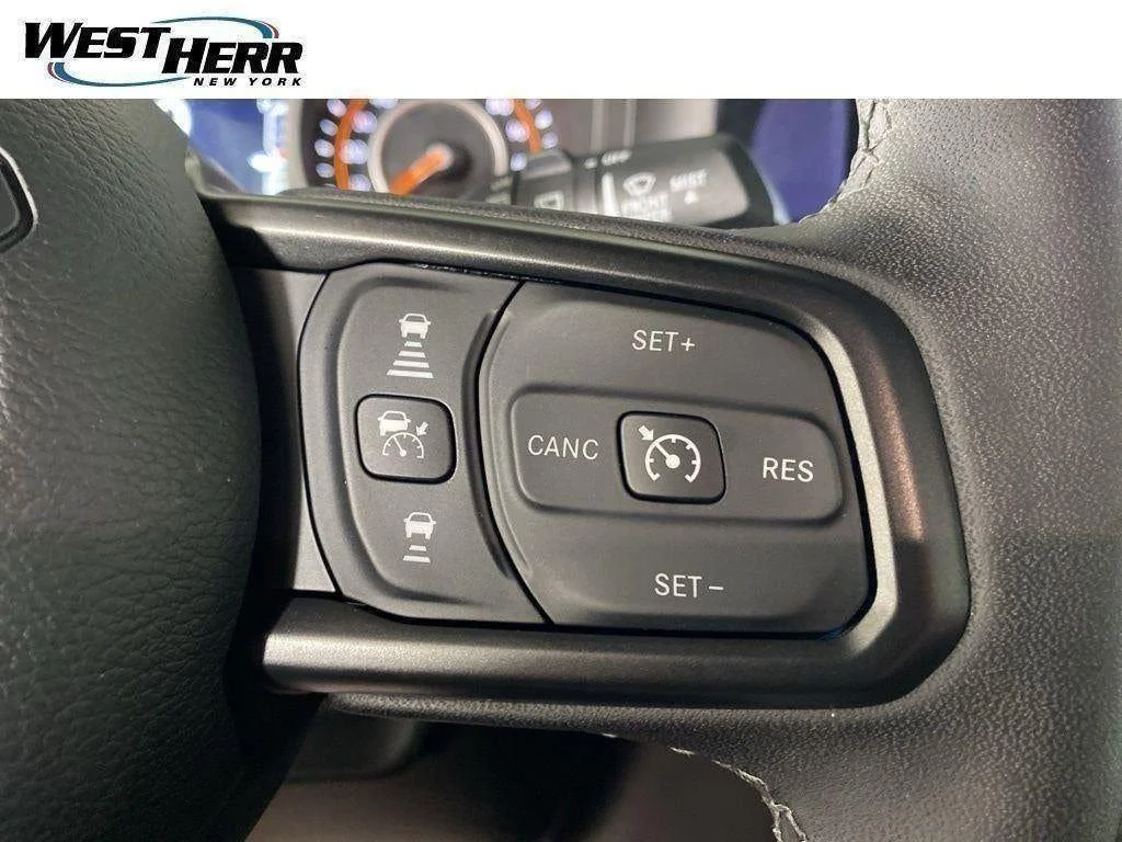 Used 2026 Anvil Clearcoat Jeep Sport S image 37