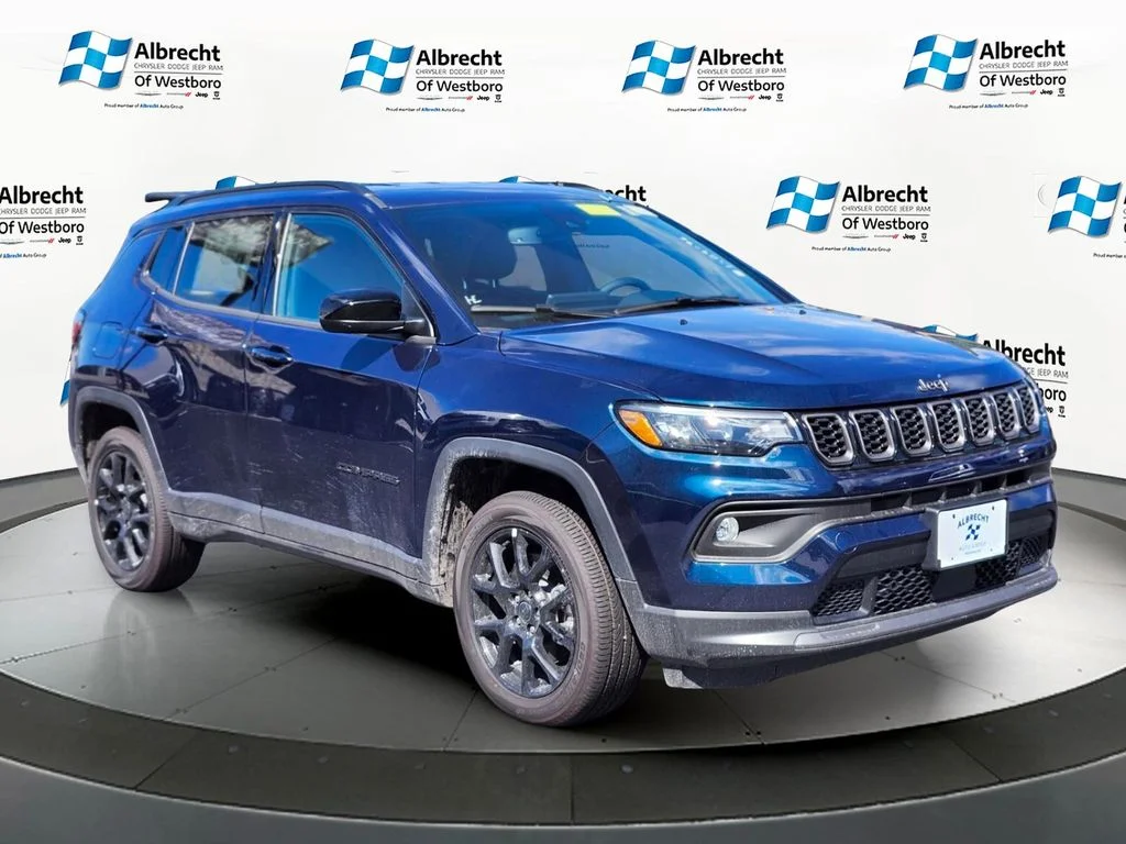 New 2026 Fathom Blue Pearl Coat Jeep Latitude image 7