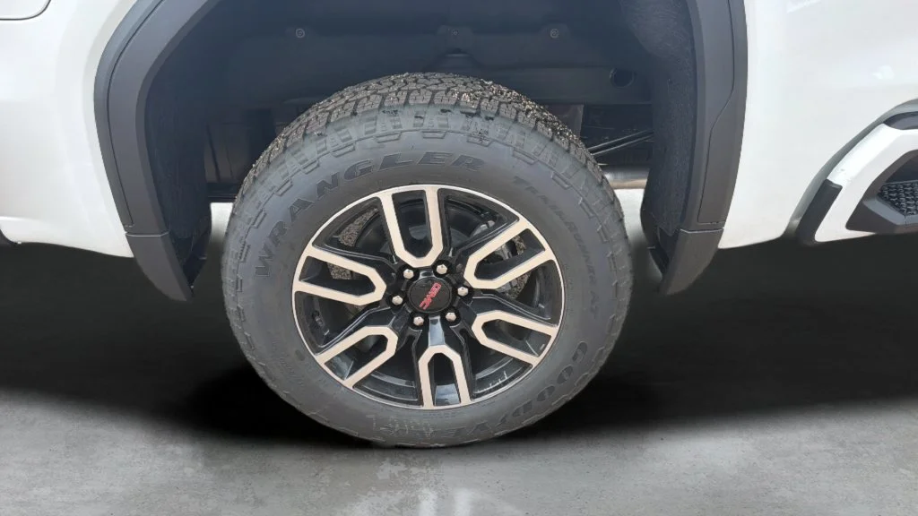 2026 GMC Sierra 1500 AT4 - Photo 20