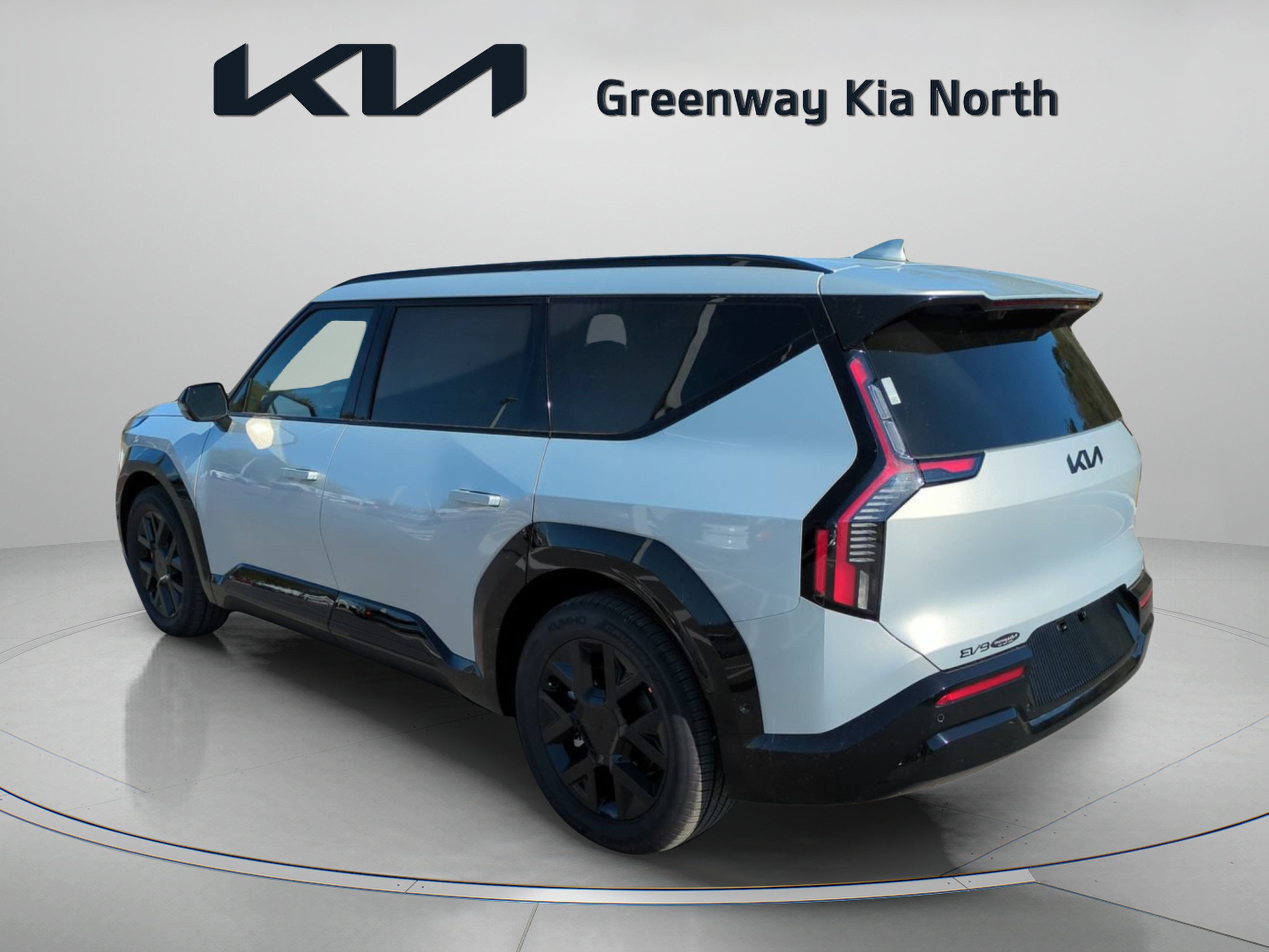 New 2026 Ivory Silver Kia Land AWD image 5