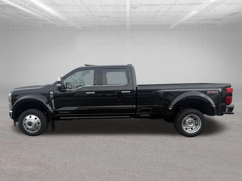 New 2026 Agate Black Metallic Ford F-450® Lariat® image 7