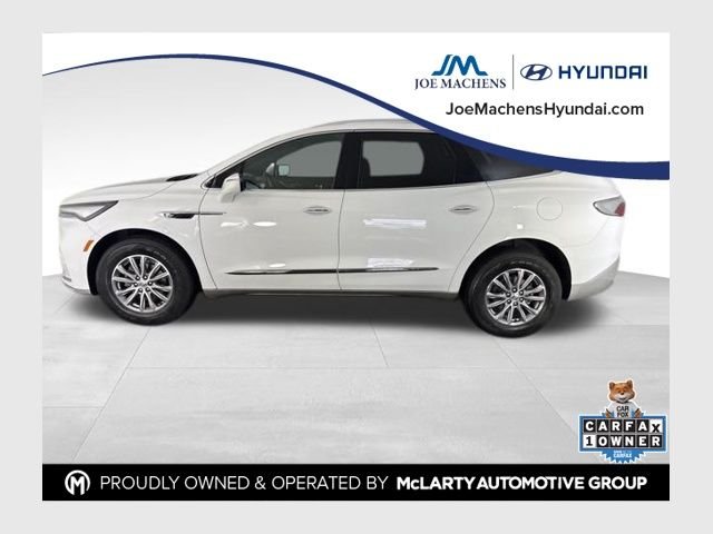 2023 Buick Enclave Essence AWD's photo