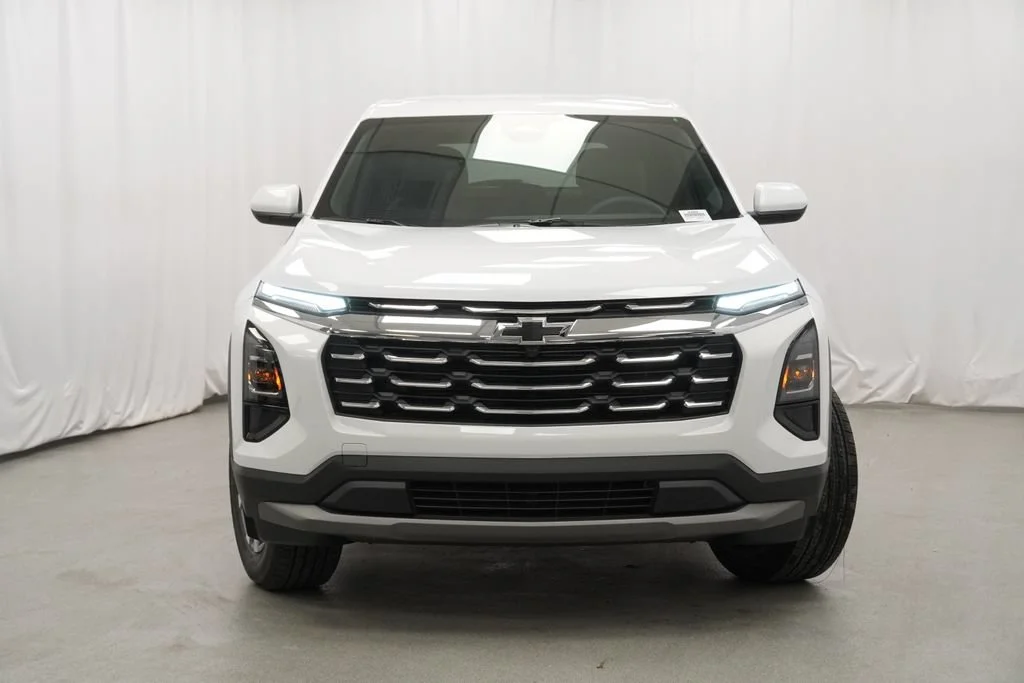 New 2026 Summit White Chevrolet LT image 34