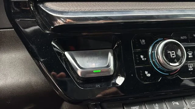 Used 2025 Sterling Metallic GMC Denali image 26