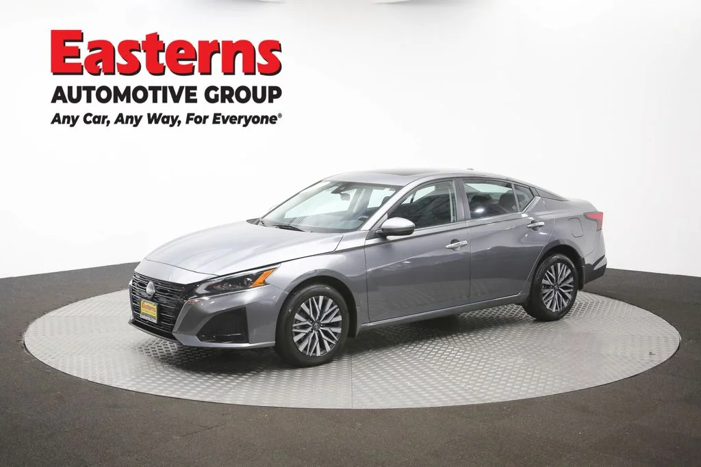 Used 2024 Gray Nissan 2.5 SV image 53