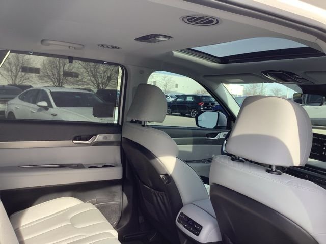 Certified Used 2023 White Hyundai SEL image 26