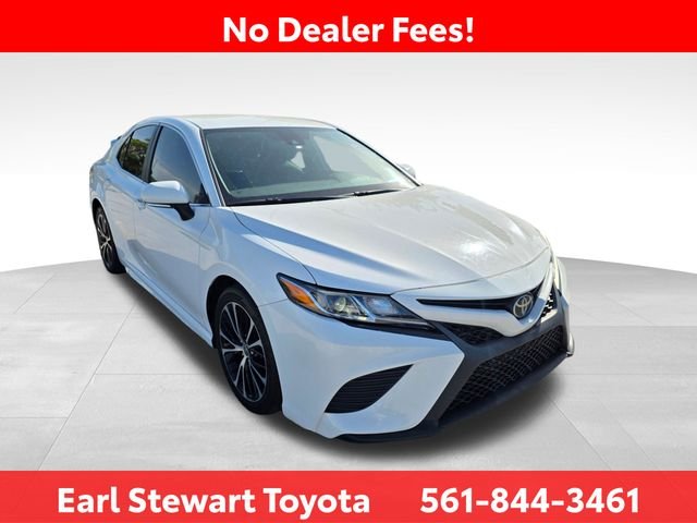 Used 2020 White Toyota SE image 2