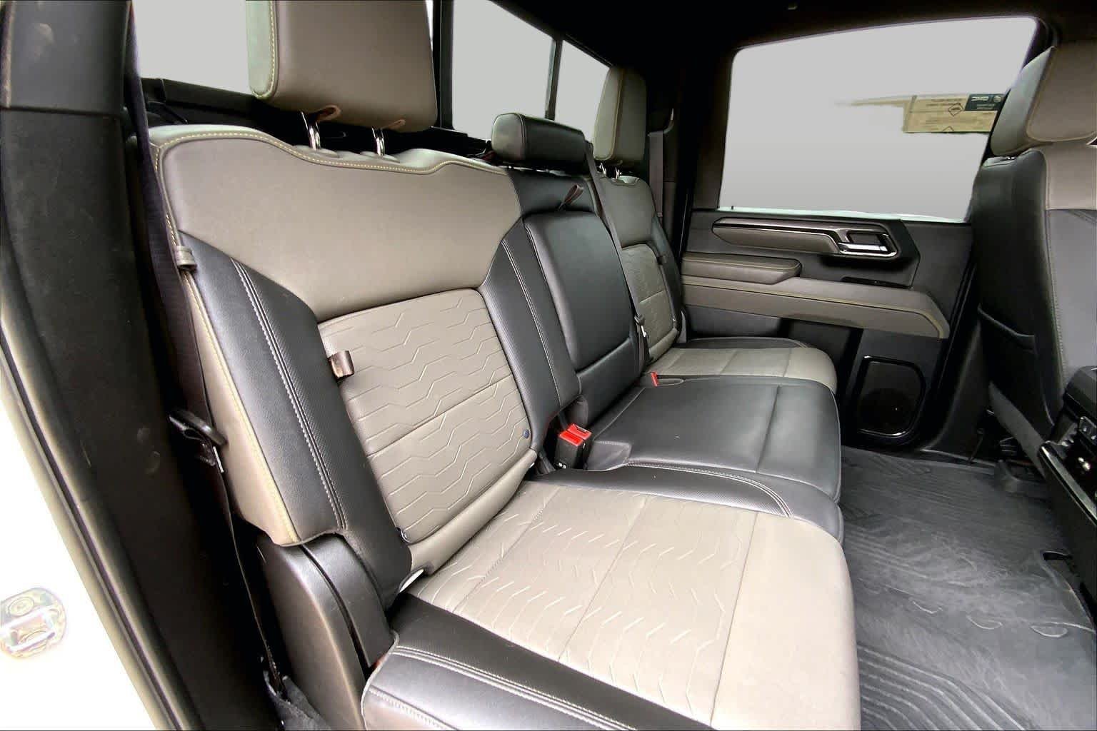 Used 2024 Summit White Chevrolet ZR2 image 19