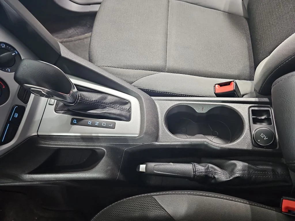 Used 2014 Red Ford SE image 28