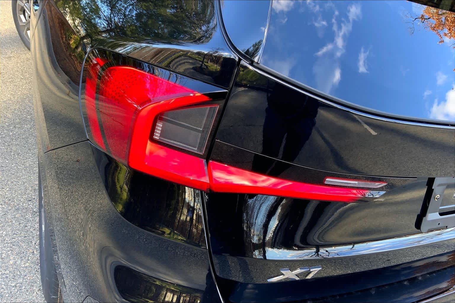Used 2026 Jet Black BMW xDrive28i image 14