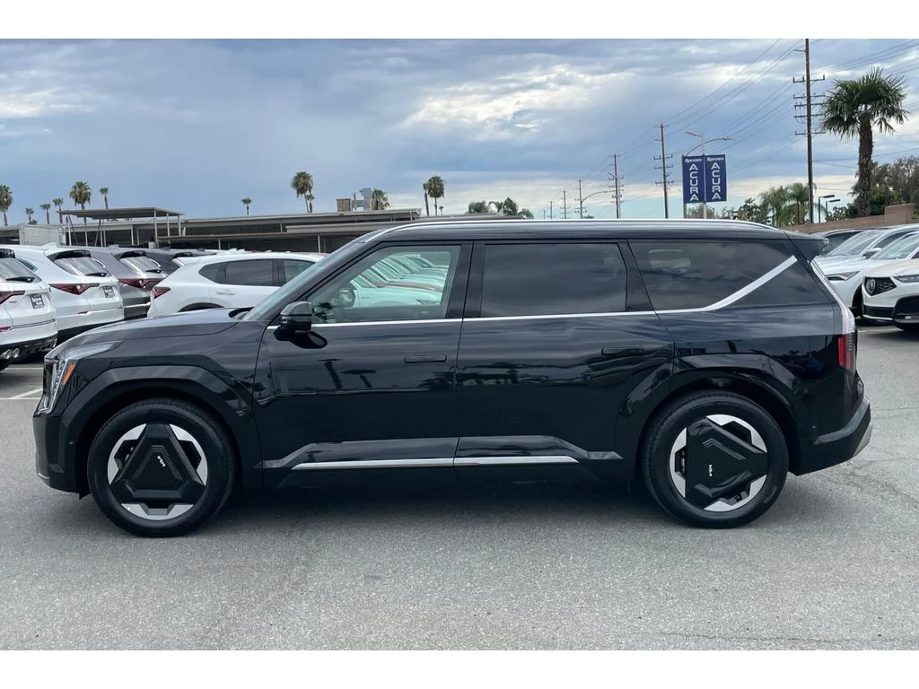Used 2026 Kia EV9 Land with VIN 5XYADFS51TG006277 for sale in Riverside, CA