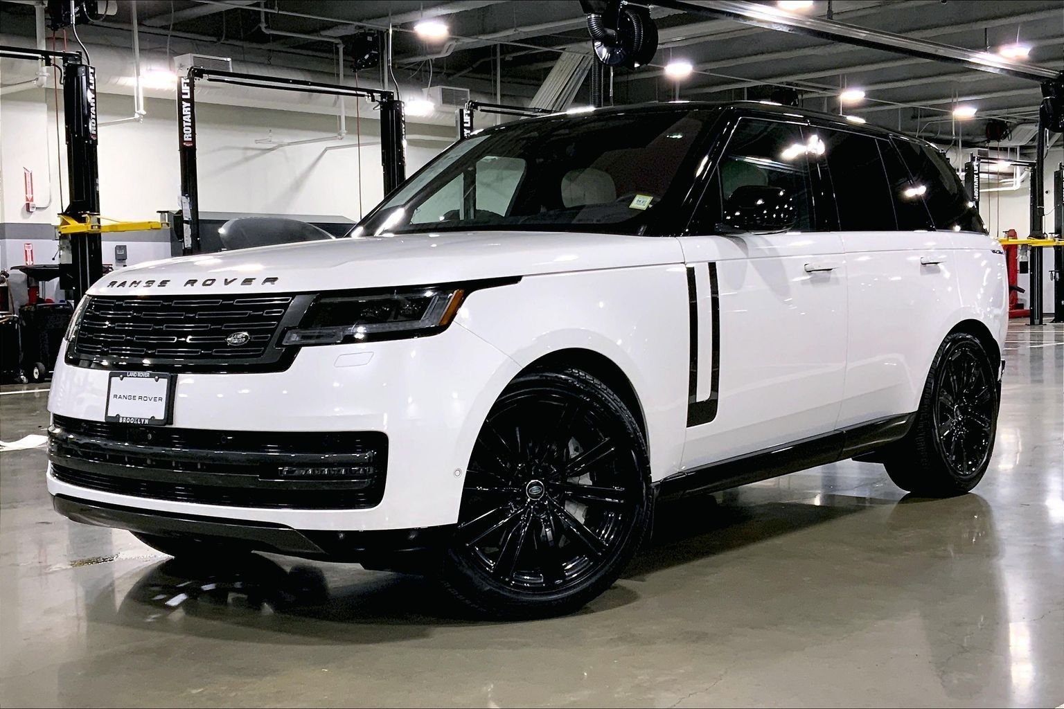 2023 Land Rover Range Rover 4.4 SE SWB's photo