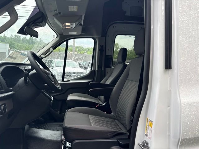 New 2026 White Ford Base image 9