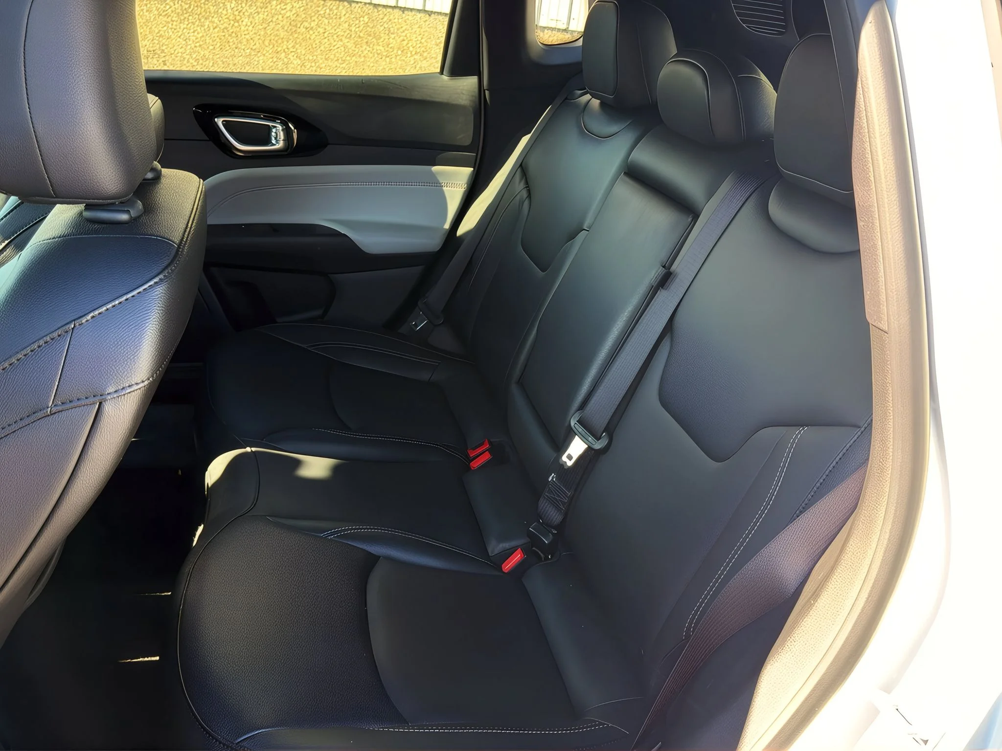 2025 Jeep Compass Limited - Photo 32