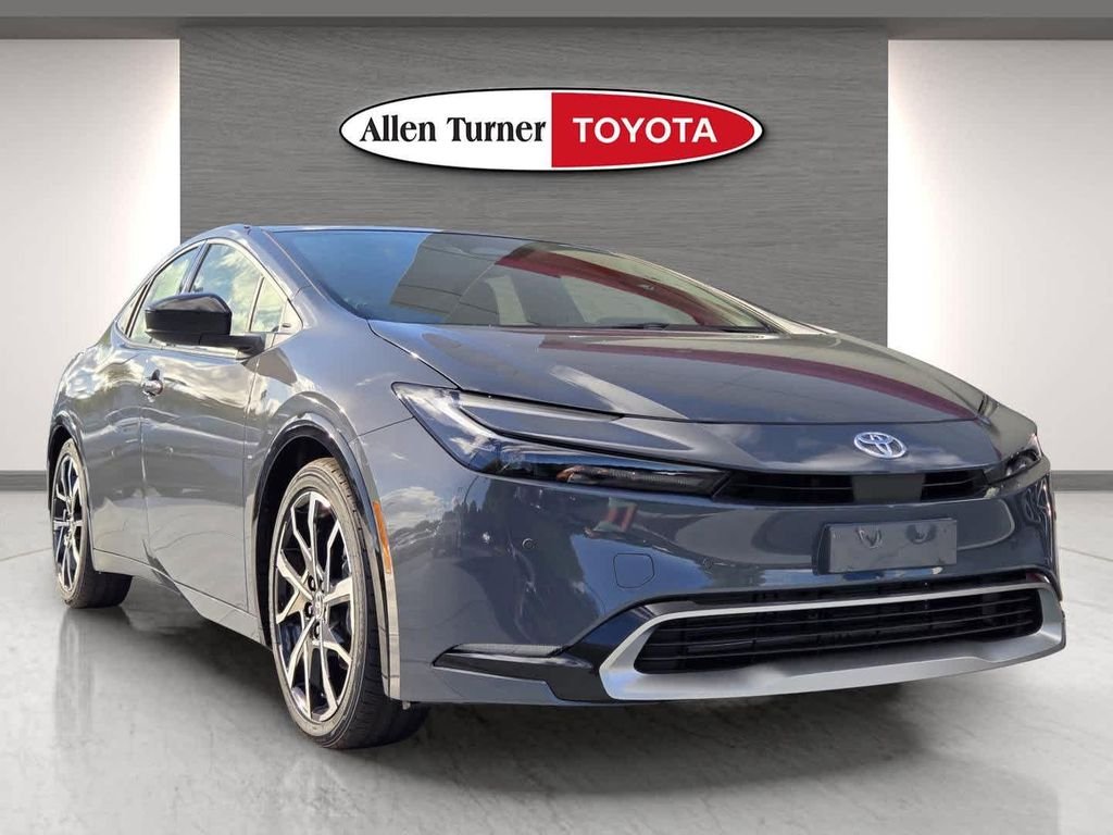 New 2026 Guardian Gray Toyota XSE image 2