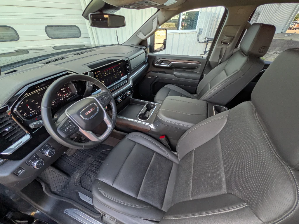 Used 2025 Titanium Rush Metallic GMC SLT image 9