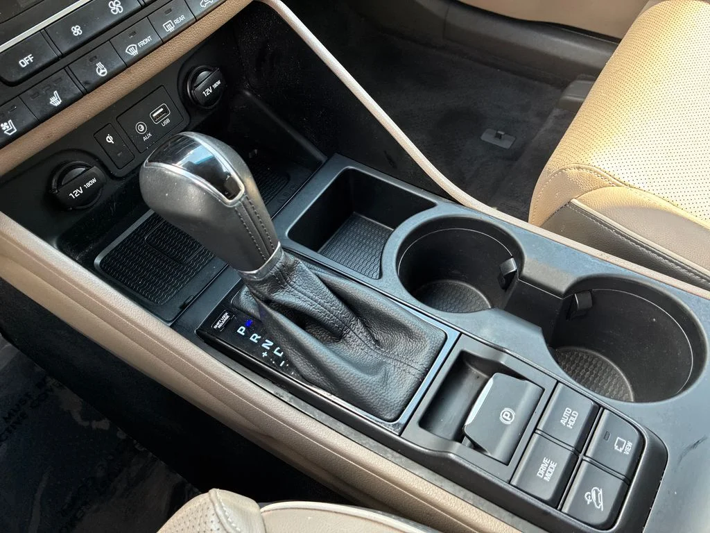 Used 2019 Blue Hyundai Ultimate image 10