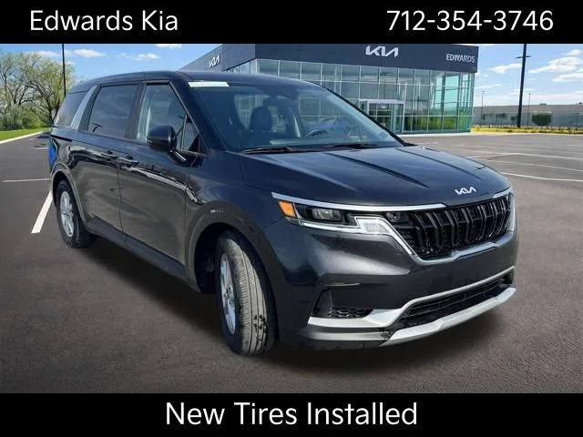 2024 Kia Sedona LX Seat Pkg's photo