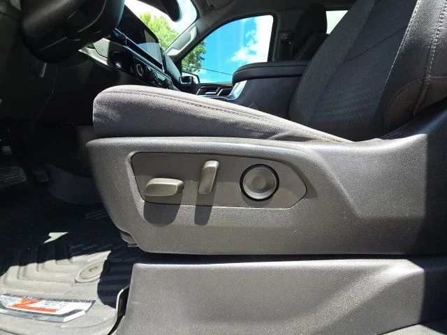 Used 2023 White Chevrolet RST image 21
