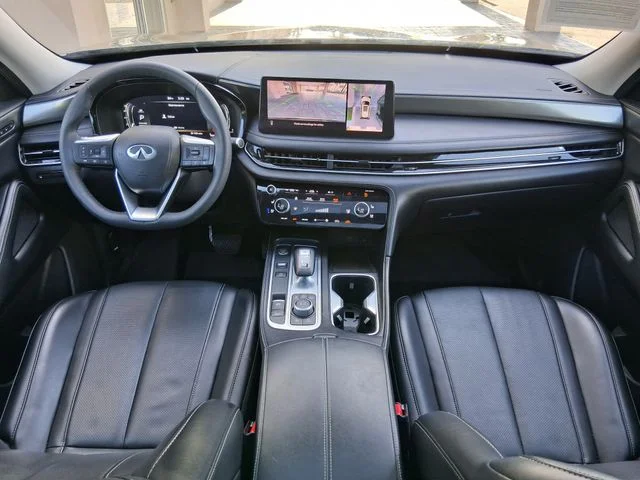 Used 2024 Gray INFINITI LUXE image 8