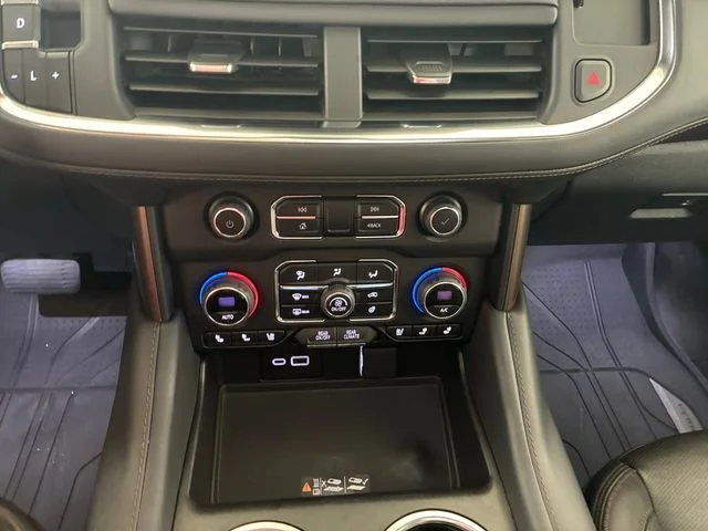 Used 2023 Gray Chevrolet High Country image 21