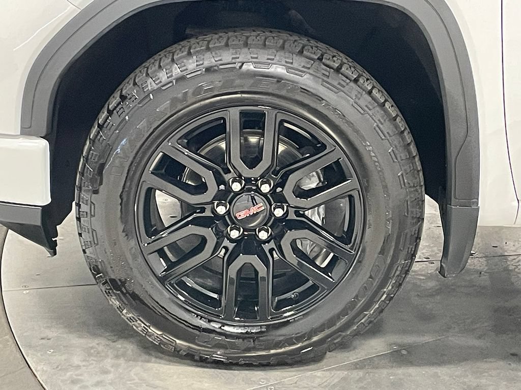 Used 2023 Summit White GMC Elevation image 34