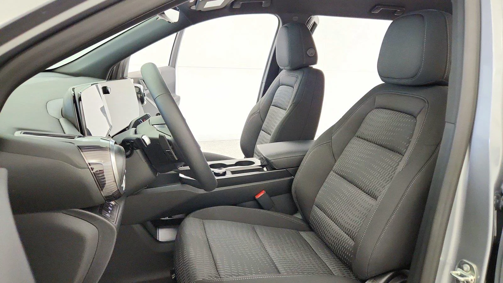 2027 Chevrolet Equinox LT - Photo 19