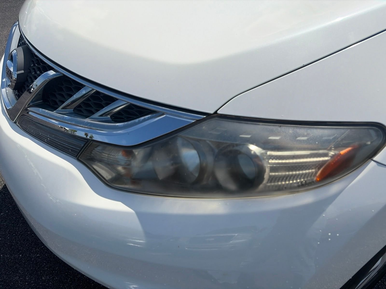 Used 2012 White Nissan SL image 18