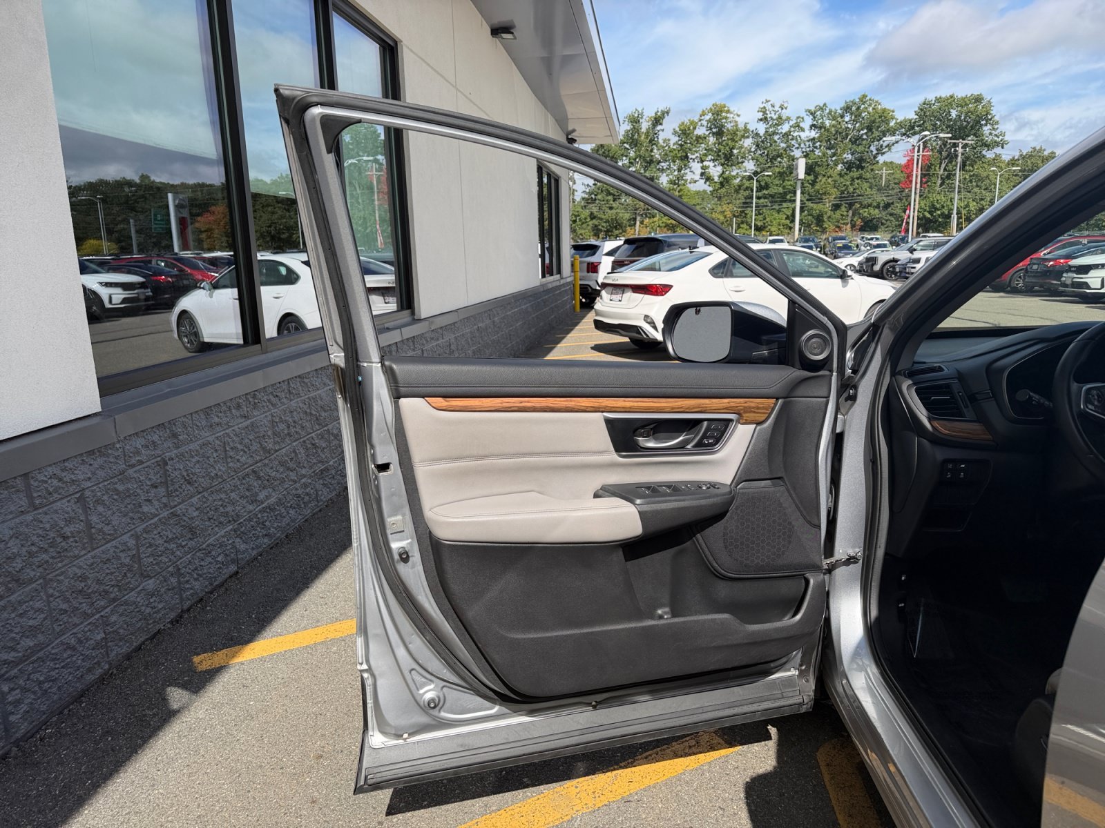 2017 Honda CR-V Touring - Photo 28