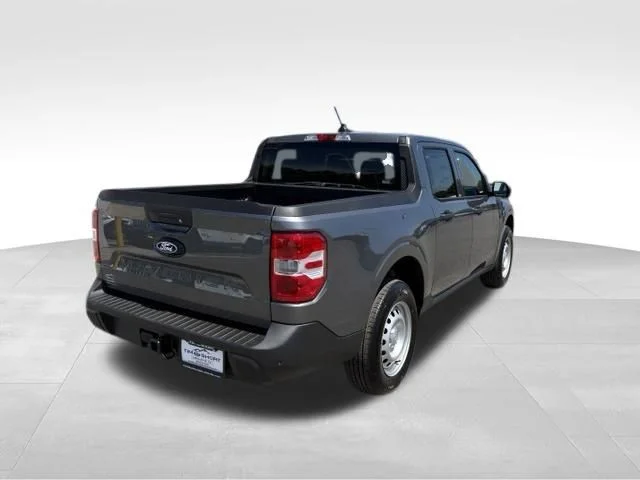 New 2026 Gray Ford XL image 3