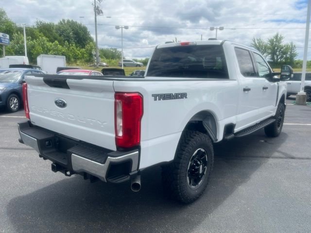 New 2026 Oxford White Ford XLT image 24