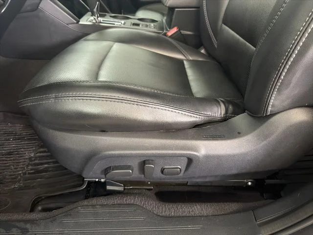Used 2019 Magnetite Gray Metallic Subaru 3.6R image 9