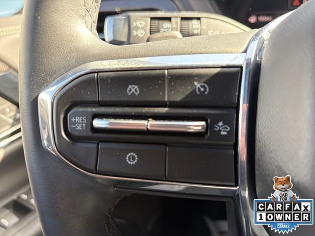 Used 2025 Onyx Black GMC Elevation image 12