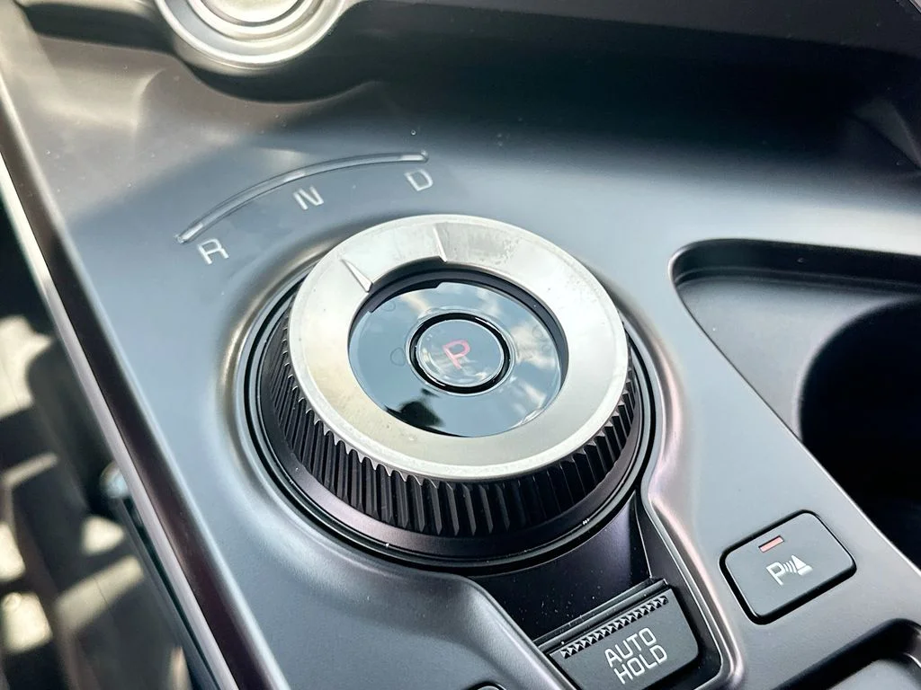 New 2026 Wolf Gray Kia LIGHT image 17
