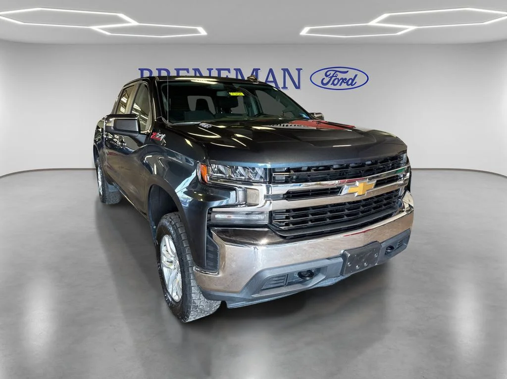 Used 2020 Shadow Gray Metallic Chevrolet LT image 3