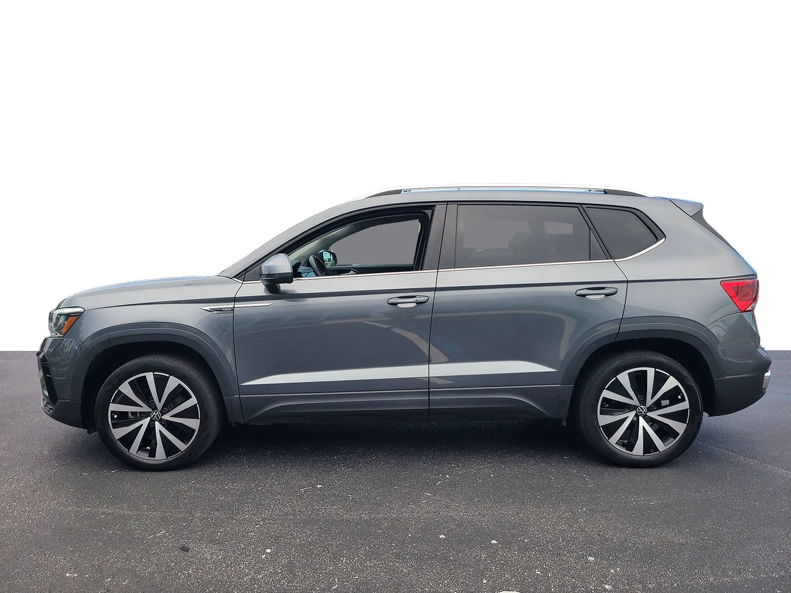 Used 2022 Gray Volkswagen 1.5T SE image 5