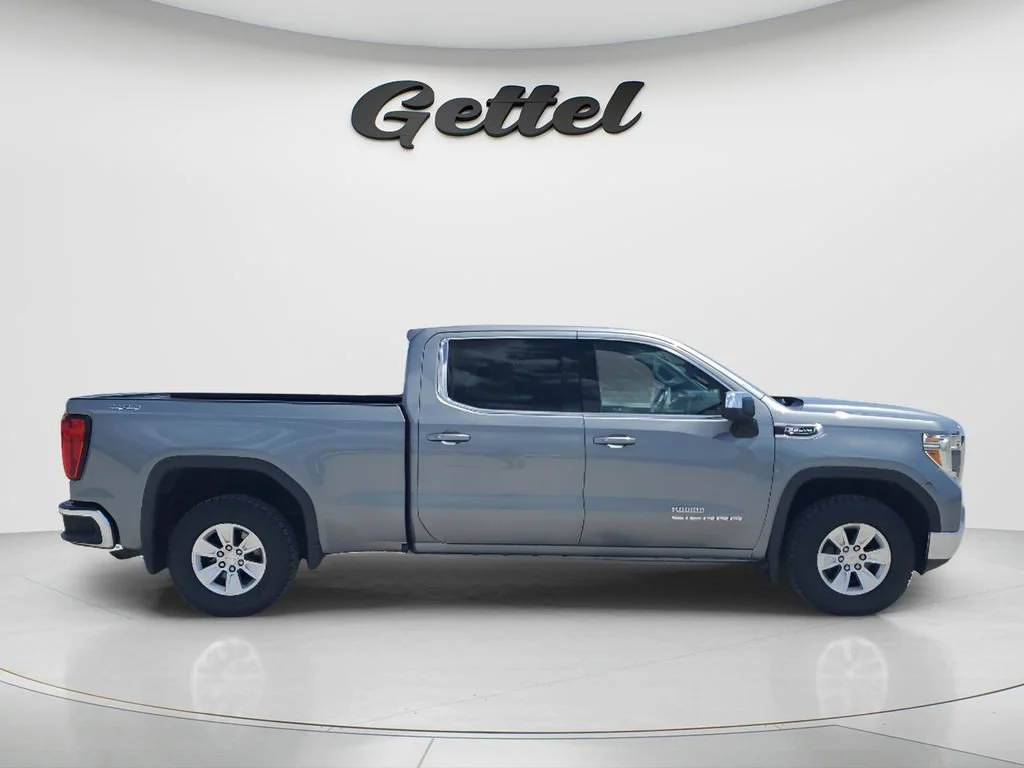 Used 2019 Gray GMC SLE image 4