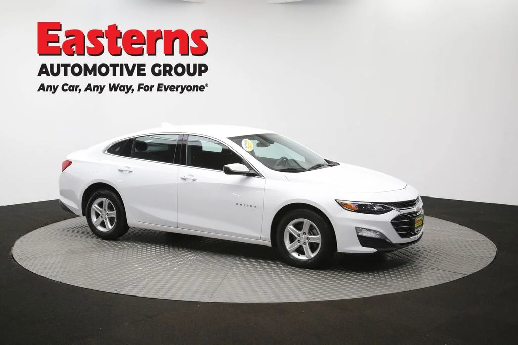 Used 2024 White Chevrolet LT image 47
