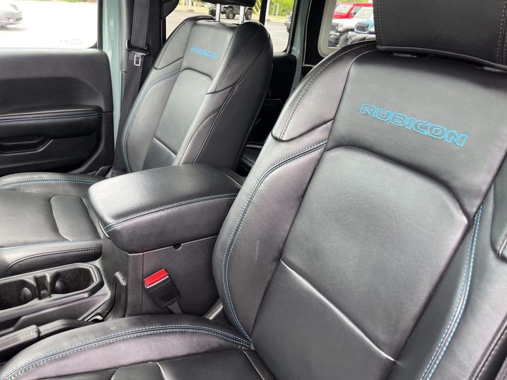 Used 2024 Earl Clearcoat Jeep Rubicon 4xe image 5
