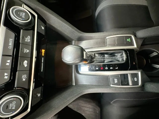 Used 2019  Honda EX image 23