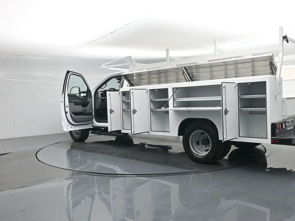 New 2025 White Ford XL image 39