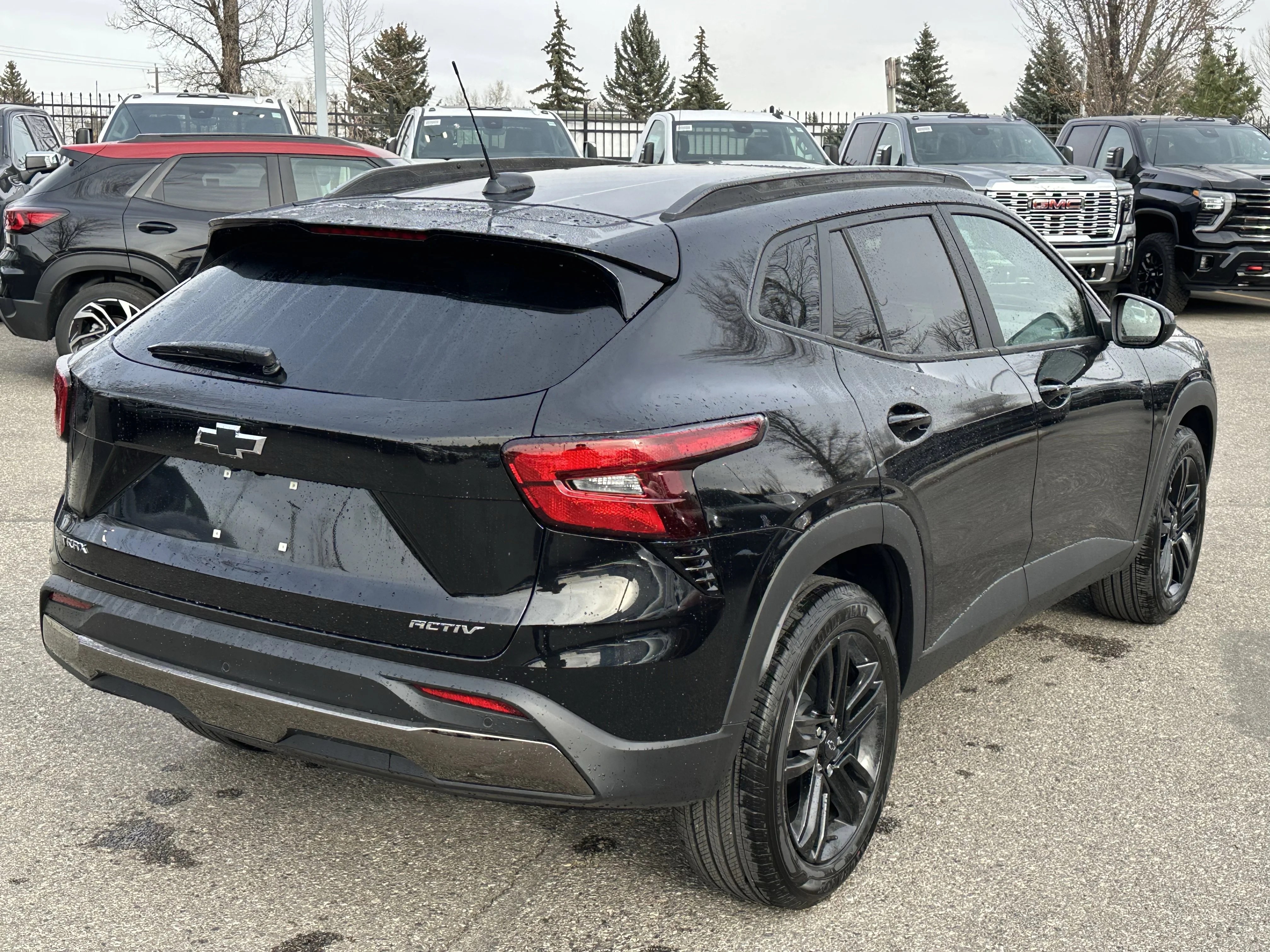 New 2026 Mosaic Black Metallic Chevrolet ACTIV image 6