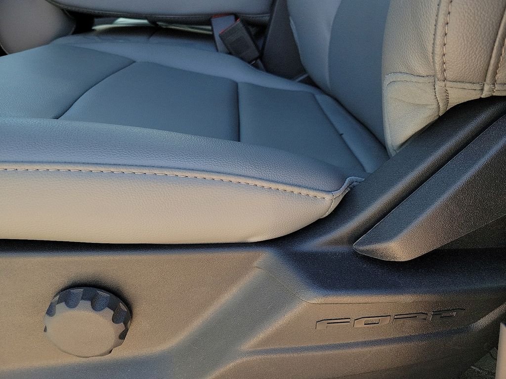 New 2026 Oxford White Ford F-250® XL image 20