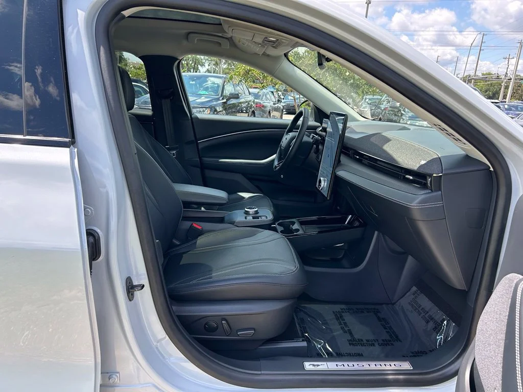 Certified Used 2023 White Metallic Ford Premium image 38