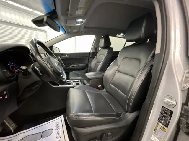 Used 2017 Sparkling Silver Kia SX image 11